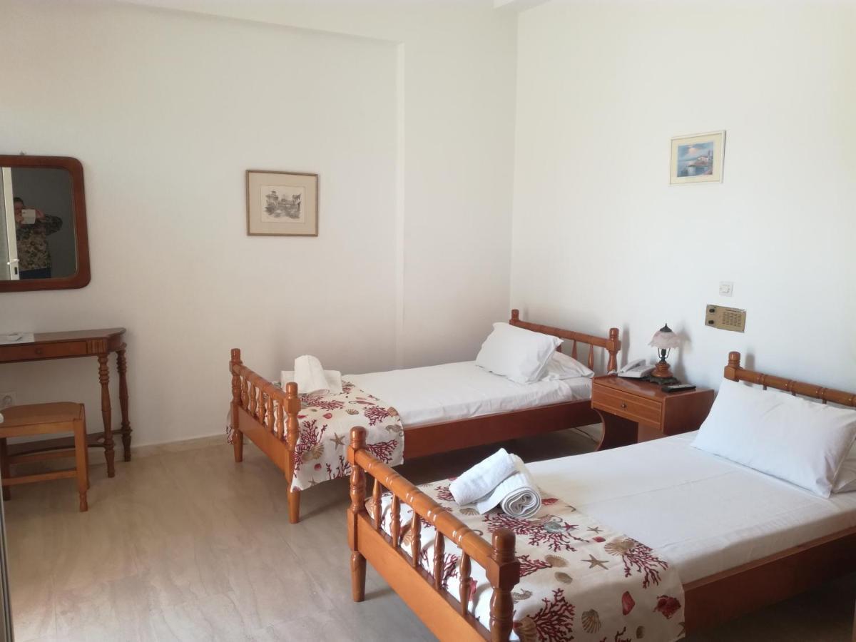 Gonatas Hotel Agia Efimia Exterior photo