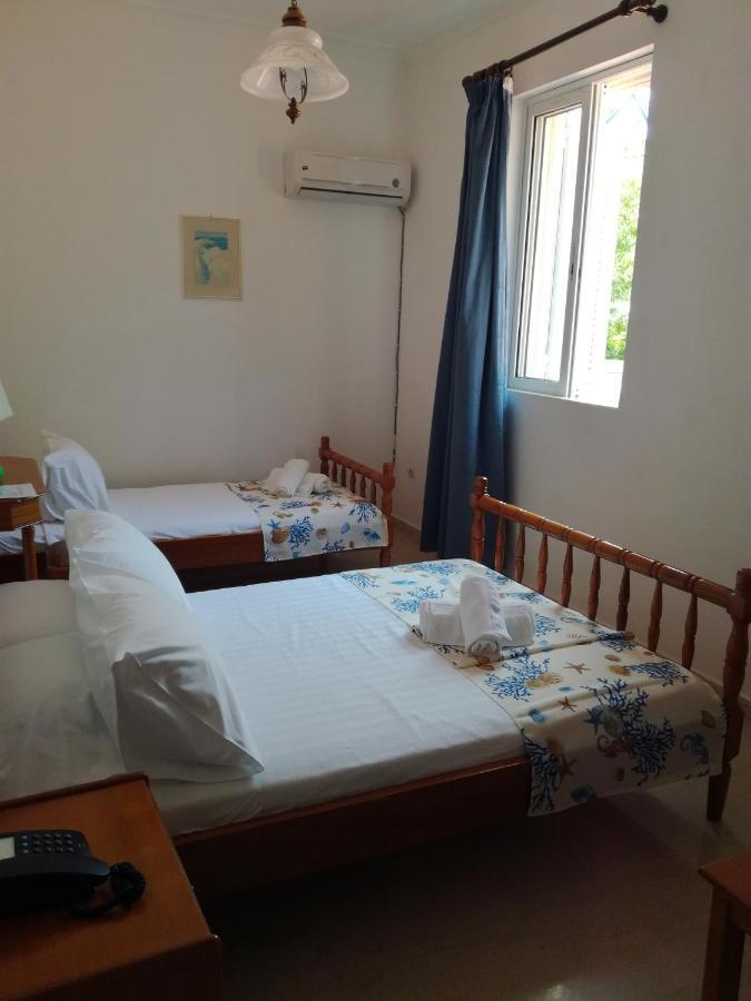 Gonatas Hotel Agia Efimia Exterior photo