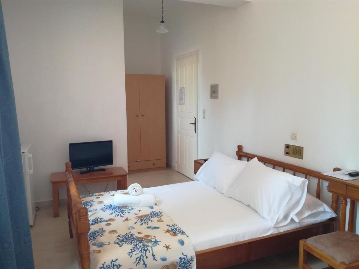 Gonatas Hotel Agia Efimia Exterior photo