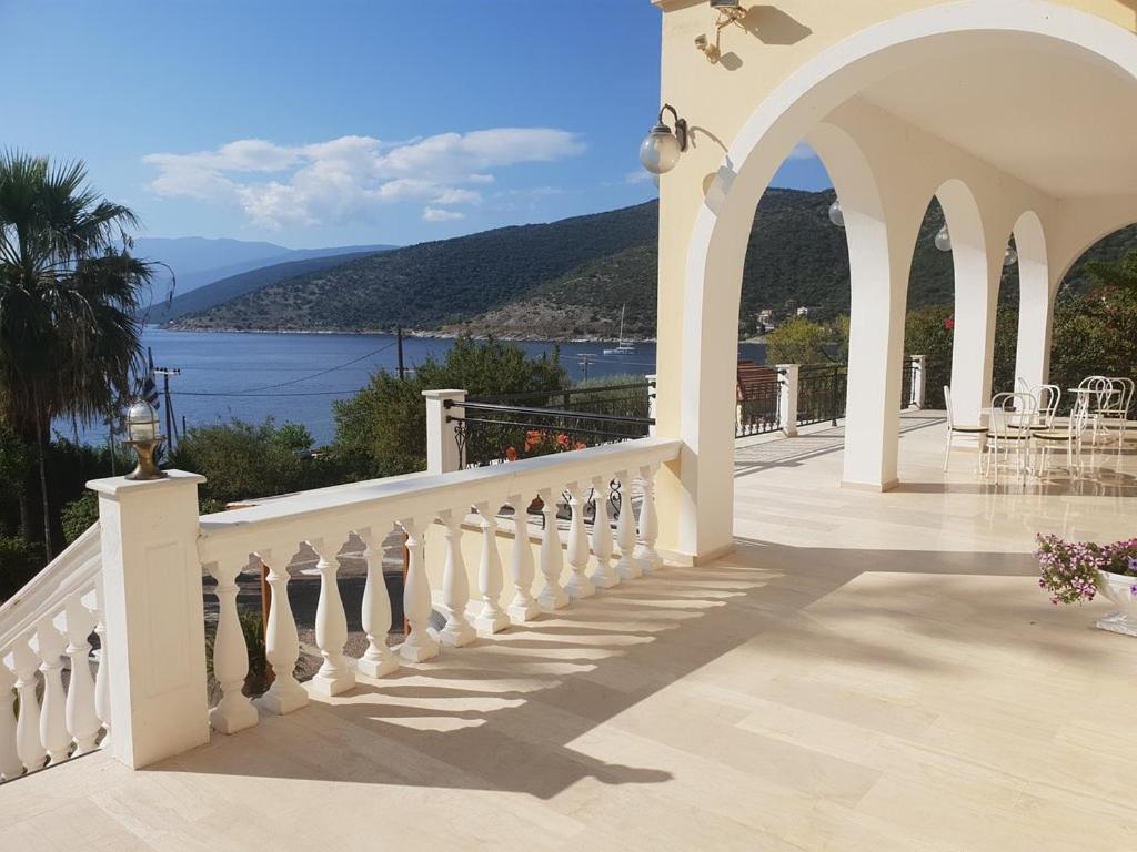 Gonatas Hotel Agia Efimia Exterior photo